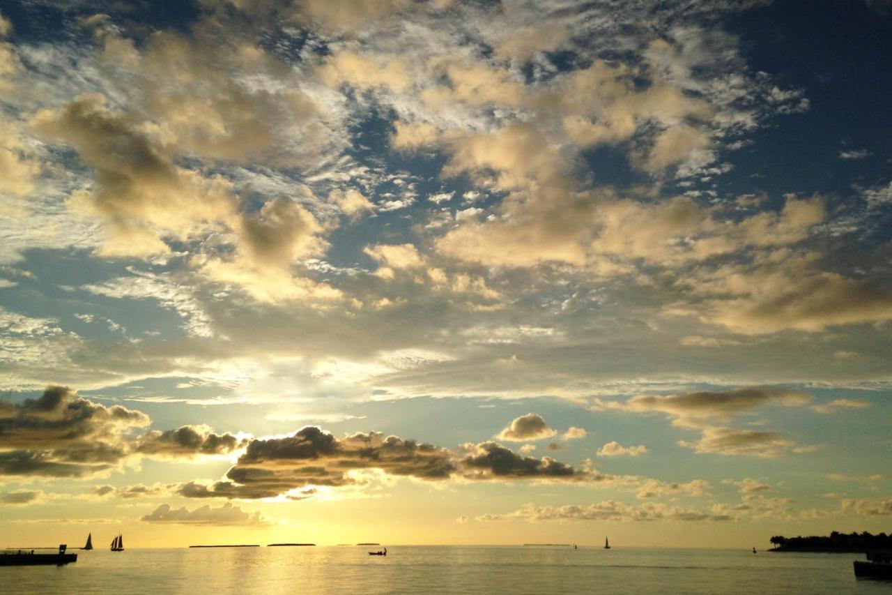 Sunrise Suites Dominican Suite #110 Key West Buitenkant foto